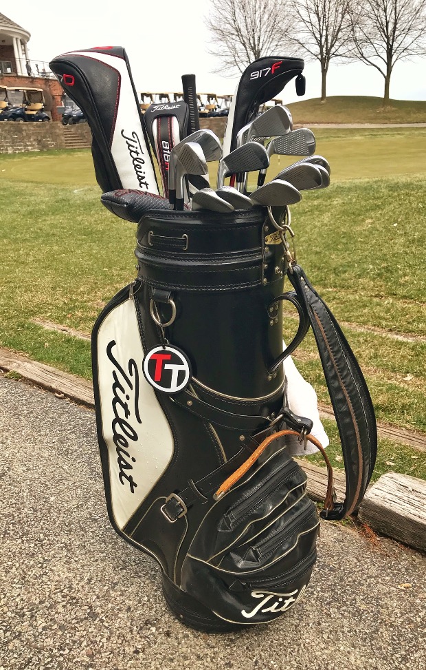 Does anybody know how much this vintage titleist bag (canvas with