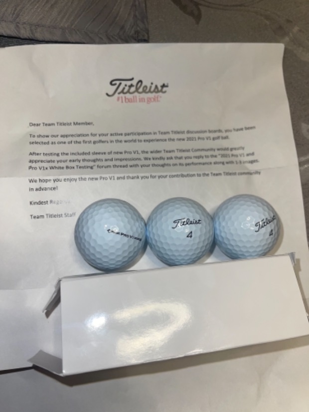 Titleist 2021 Pro V1 Boston Red Sox Golf Balls