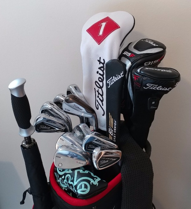 How do you arrange your clubs in yor bag? Golf Gear Team Titleist